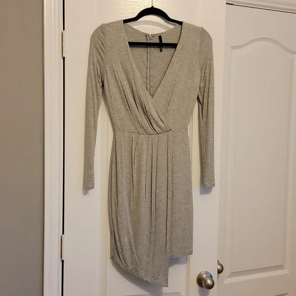NWOT - Lulu's - LULUS Exclusive Wrap Party Heather Grey Long Sleeve Dress - XS - Picture 6 of 6